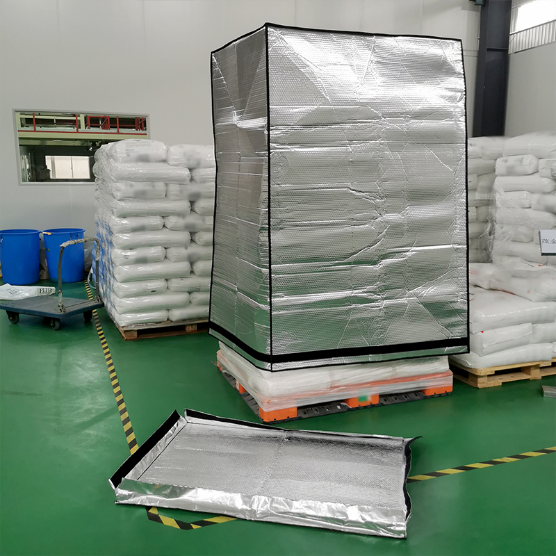 Aluminum foil bubble insulated pallet cover