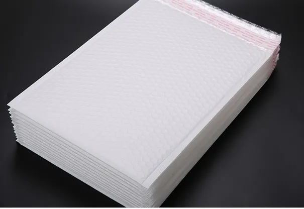 Delivery courier Kraft Bubble Mailer Padded Envelope Bubble packaging bags for e-commerce